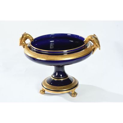 COUPE DANS LE GOUT DE SEVRES à motifs Empire...