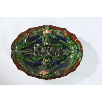 DANS LA SUITE DE PALISSY. Plat en trompe...
