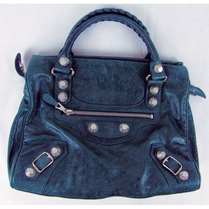 BALENCIAGA. Sac à main « Work » en cuir vieilli...