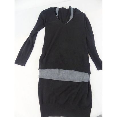 Paul KA. Robe en maille noire et grise superposée....