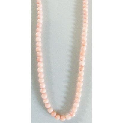 COLLIER 1 rang de perles de corail rose pâle....