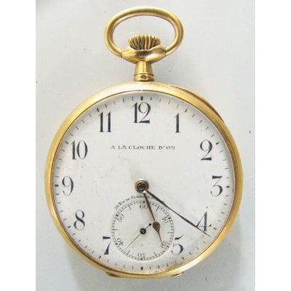 A LA CLOCHE D’OR. Montre de gousset en or...