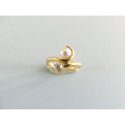 BAGUE Toi et Moi en or jaune ornée d’un diamant...