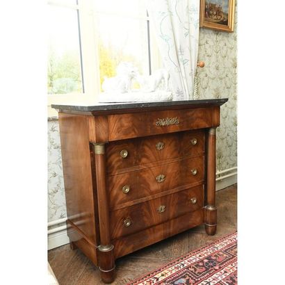 COMMODE EMPIRE in mahogany and mahogany veneer...