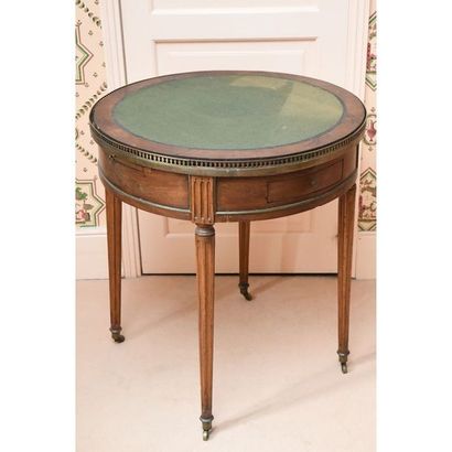 TABLE BOUILLOTTE LOUIS XVI avec son bouchon...