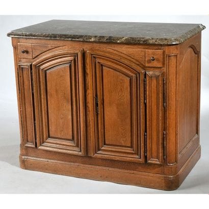Hunting buffet LOUIS XIV in oak with a pretty...