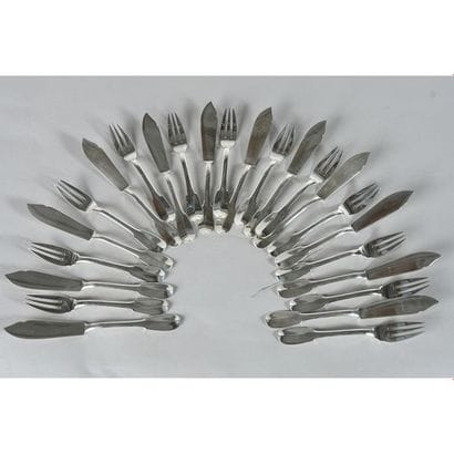 12 solid silver fish covers punched Minerve...