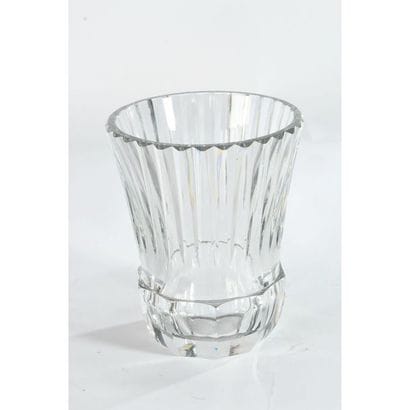 BACCARAT. Large hexagonal base vase with...