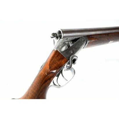 RIFLE OF HUNTER of mark DOUGALL and SONS...