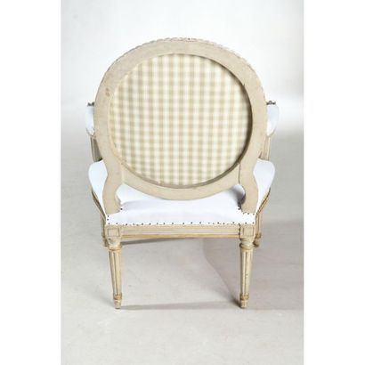 LARGE PAIR OF FALLS LOUIS XVI in wood rechampi...