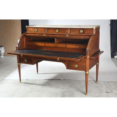 OFFICE CYLINDER LOUIS XVI all sides in mahogany...