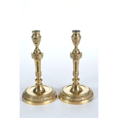 PAIR OF CANDLES LOUIS XVI in gilt bronze...