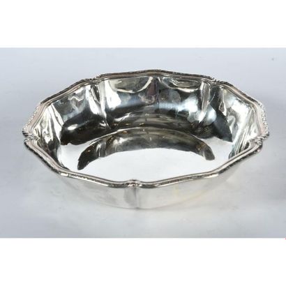 PUIFORCAT Emile. Solid silver round rimmed...