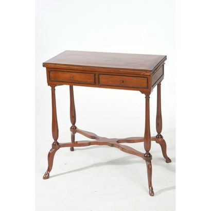 WRITING TABLE WITH TRANSITIONAL COMBINATIONS...