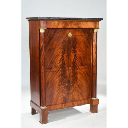 SECRETAIRE EMPIRE en acajou et placage d’acajou...