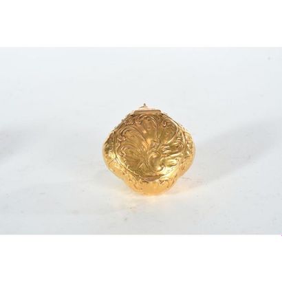 PETITE BOITE à pilules pouvant former pendentif...