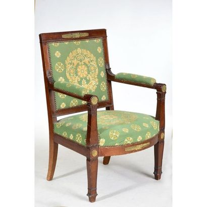ENSEMBLE DE SALON EMPIRE en acajou et placage...