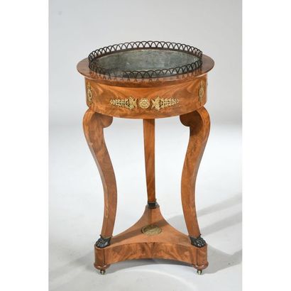 BELLE JARDINIERE EMPIRE de forme ronde en...