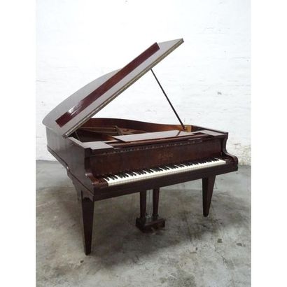 GAVEAU. PIANO à quart de queue 1940 en acajou...