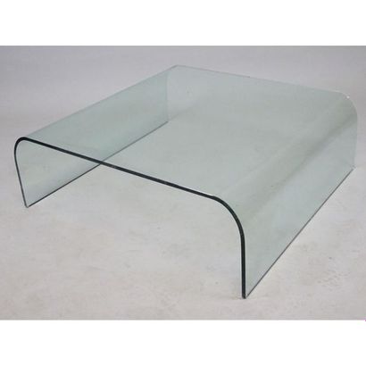 TABLE BASSE de forme pont arrondie en verre....