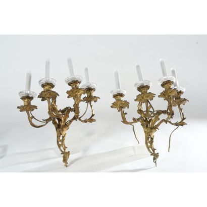 PAIR OF APPLICATIONS IN THE TASTE LOUIS XV...