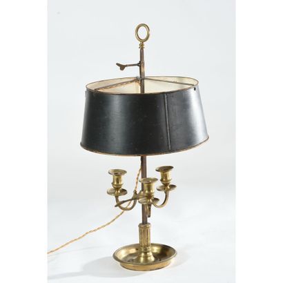 LAMP BOUILLOTTE LOUIS XVI in gilt bronze...