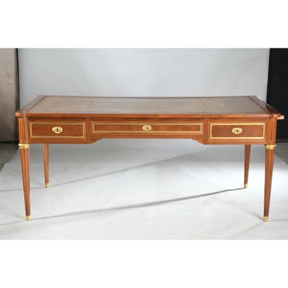 Pretty FLAT OFFICE LOUIS XVI with drawers...
