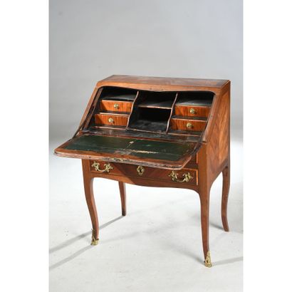 SMALL LOUIS XV PENDING OFFICE in rosewood...