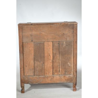 MEUBLE SCRIBAN en merisier ouvrant dans la...