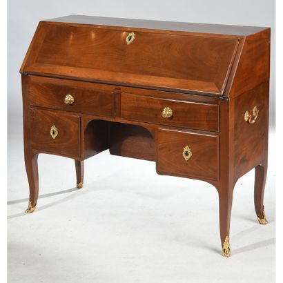 BUREAU DE PENTE LOUIS XV toutes faces en...
