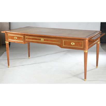 Pretty FLAT OFFICE LOUIS XVI with drawers...