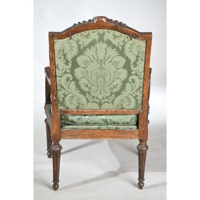 SUITE DE 4 FAUTEUILS LOUIS XVI à châssis...