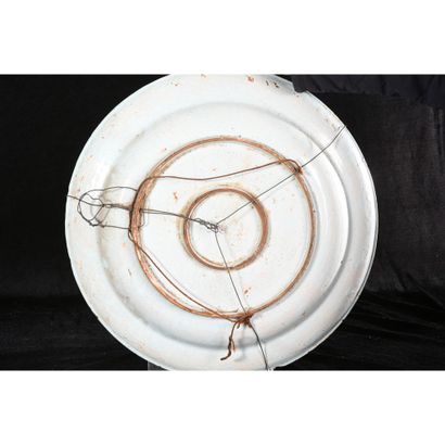 LILLE or ROUEN. LARGE OIL Dish in earthenware...