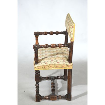 PAIR OF ARMCHAIRS LOUIS XIII. Stylized lion-headed...