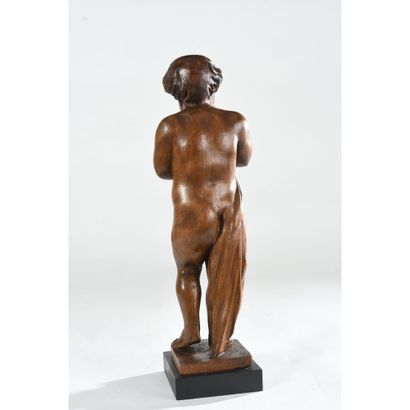 SUJET en bois représentant un Angelot. France,...