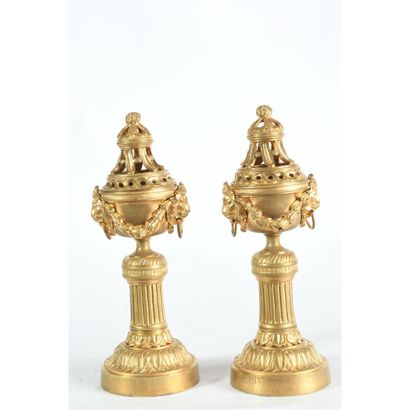 PAIR OF BROWN-PARFUM LOUIS XVI in gilt bronze...