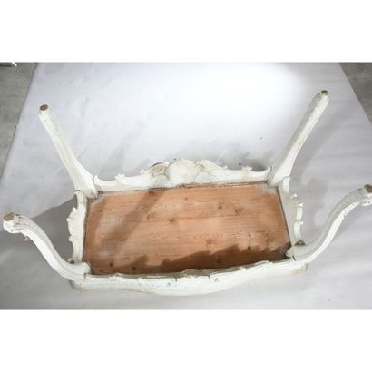 TABLE A GIBIER DE MILIEU RÉGENCE en bois...