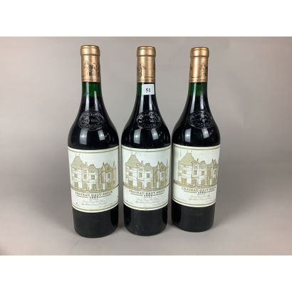 3 Btles Château HAUT-BRION, 1er Grand Cru,...