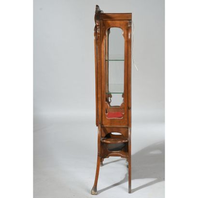 WINDOWS ART NOUVEAU in walnut with carved...