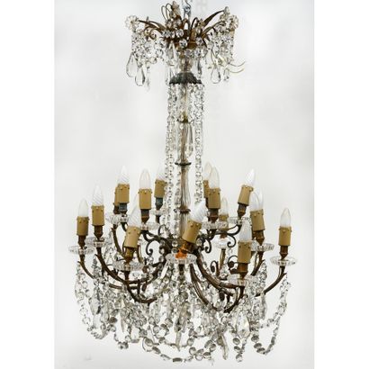 ACCARAT. LIGHT OF PROPERTY with 18 lights...
