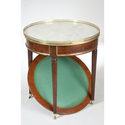 TABLE BOUILLOTTE LOUIS XVI with its stopper...