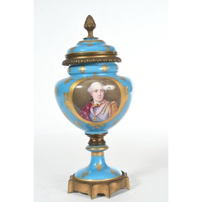 SEVRES. Covered porcelain vase with royal...