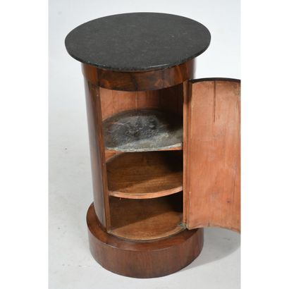 TABLE SOMNO EMPIRE of cylindrical form in...