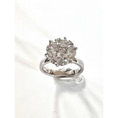 RING in white gold 750°/°° decorated with...