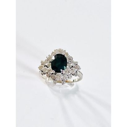 Dome ring in white gold 750°/°° decorated...