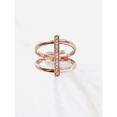 Double ring in pink gold 585°/°° held by...