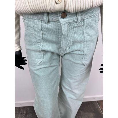 NICOLI. Almond green corduroy pants. 2 patch...