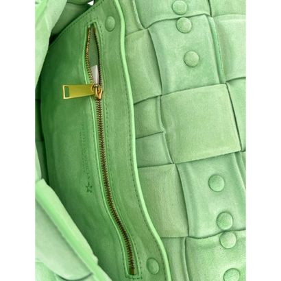 BOTTEGA VENETA. CHAIN CASSETTE
