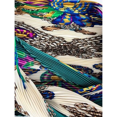HERMES Paris. Pleated silk square 