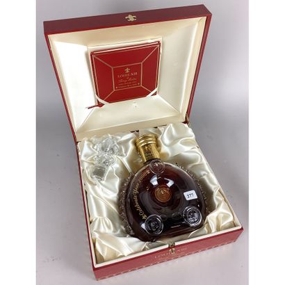 1 Btle of GRANDE CHAMPAGNE COGNAC LOUIS XIII...